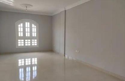 Apartment - 3 Bedrooms - 3 Bathrooms for rent in Doctor Ali Mosharafa St. - Al Narges 6 - Al Narges - New Cairo City - Cairo