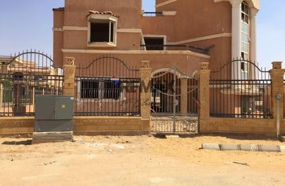 فيلا - 6 غرف نوم - 5 حمامات للبيع في الشروق سبرنجز - كمبوندات الشروق - مدينة الشروق - القاهرة