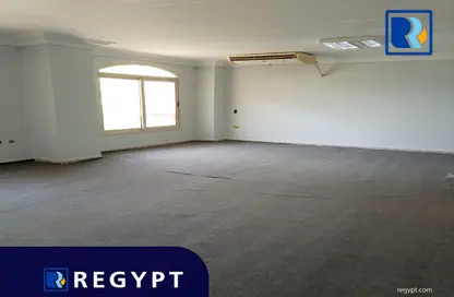 Office Space - 3 Bedrooms - 2 Bathrooms for rent in Al Laselky St. - El Laselky - New Maadi - Hay El Maadi - Cairo