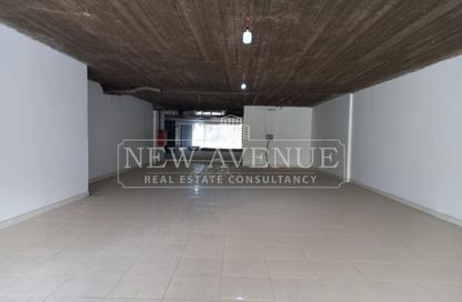 Retail - Studio - 2 Bathrooms for rent in Cornish El Nile St. - Maadi - Hay El Maadi - Cairo