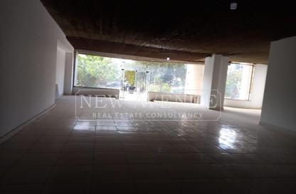 Retail - Studio - 2 Bathrooms for rent in Cornish El Nile St. - Maadi - Hay El Maadi - Cairo