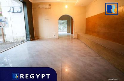 Villa - Studio - 7 Bathrooms for rent in Street 254 - Degla - Hay El Maadi - Cairo