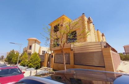 Villa - 5 Bedrooms - 4 Bathrooms for sale in Golf Al Solimania - Cairo Alexandria Desert Road - 6 October City - Giza