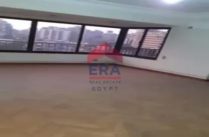 Office Space - Studio - 5 Bathrooms for rent in Gameat Al Dewal Al Arabeya St. - Mohandessin - Giza
