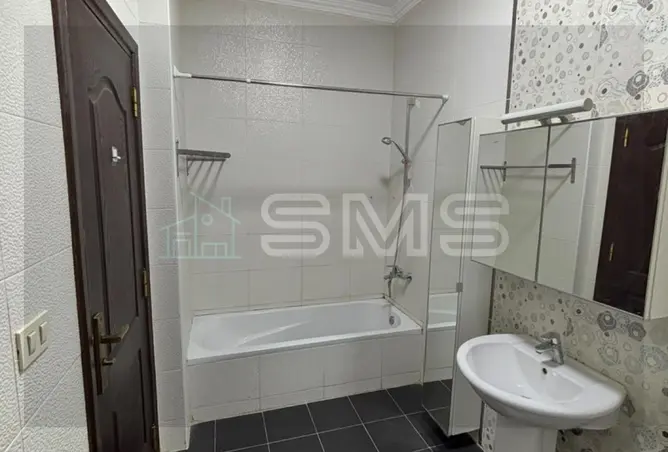 112980638 - Property Image 2