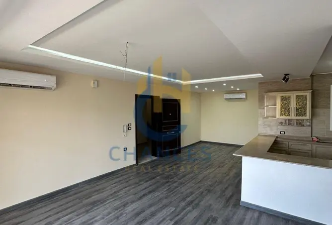 98007689 - Property Image 3