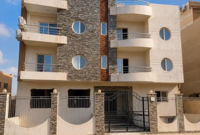 104600042 - Property Image 2