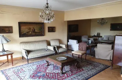 Apartment - 3 Bedrooms - 3 Bathrooms for sale in Rashdan St. - Dokki - Giza