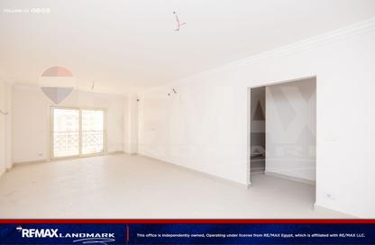 شقة - 3 - 3 للبيع في في صوارى - ووترفرونت - صوارى - كمبوندات الاسكندرية - الاسكندرية