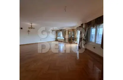 Apartment - 2 Bedrooms - 2 Bathrooms for sale in Fareed Semeika St. - El Hegaz Square - El Nozha - Cairo