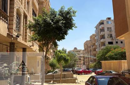Apartment - 3 Bedrooms - 2 Bathrooms for sale in Al Hadaba Al Wosta - Mokattam - Cairo