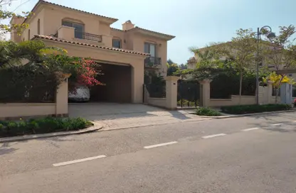 فيلا - 4 غرف نوم - 4 حمامات للبيع في ألبا سبينديا - اب تاون كايرو - المقطم - القاهرة