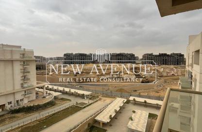 Villa - 2 Bedrooms - 2 Bathrooms for sale in Mountain View iCity - 5th Settlement Compounds - The 5th Settlement - New Cairo City - Cairo