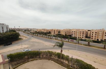 شقة - 3 غرف نوم - 3 حمامات للايجار في شارع 10 - جرينز - الحي السادس - الشيخ زايد - الجيزة