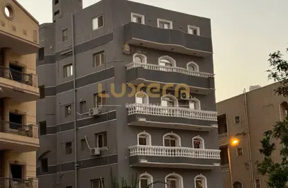 Apartment - 3 Bedrooms - 2 Bathrooms for sale in American University Housing District - 5th Settlement Compounds - The 5th Settlement - New Cairo City - Cairo