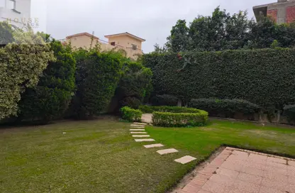 فيلا - 3 غرف نوم - 3 حمامات للايجار في طريق بيفرلي هيلز - الحي السابع عشر - الشيخ زايد - الجيزة