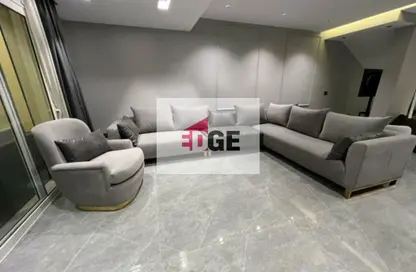 Apartment - 4 Bedrooms - 2 Bathrooms for sale in Mountain View Hyde Park - 5th Settlement Compounds - The 5th Settlement - New Cairo City - Cairo