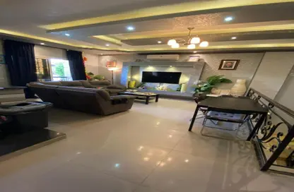 دوبلكس - 4 غرف نوم - 3 حمامات للبيع في شرق الاكاديمية - مدينة القاهرة الجديدة - القاهرة