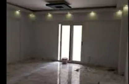 Apartment - 2 Bedrooms - 1 Bathroom for rent in Al Mansoura - Al Daqahlya