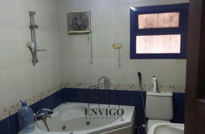 Apartment - 3 Bedrooms - 2 Bathrooms for sale in Mohammed Al Mokaled St. - 8th Zone - Nasr City - Cairo
