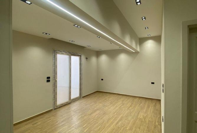 52460517 - Property Image 2