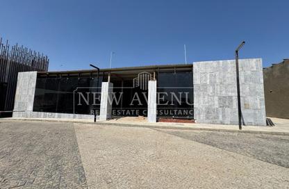 Show Room - Studio - 3 Bathrooms for rent in New Cairo Centre - North Teseen St. - The 5th Settlement - New Cairo City - Cairo