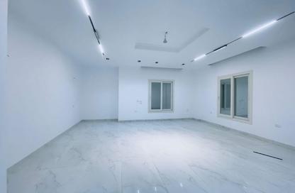 Apartment - 6 Bedrooms - 3 Bathrooms for rent in El Yasmeen 6 - El Yasmeen - New Cairo City - Cairo