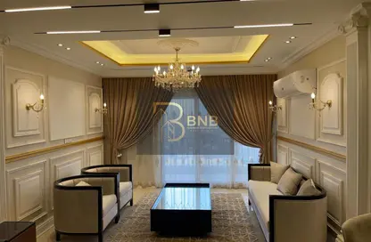 (بنتهاوس  (روف - 3 غرف نوم - 4 حمامات للايجار في مون ريزيدنس - فيفث سكوير - التجمع الخامس - مدينة القاهرة الجديدة - القاهرة