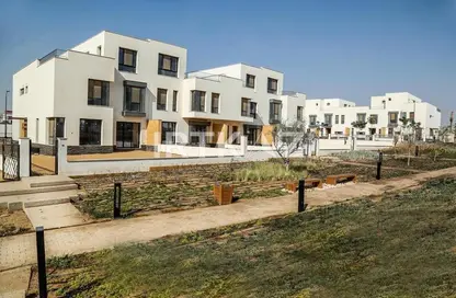 فيلا - 3 غرف نوم - 3 حمامات للبيع في سوديك ايست - الحي السادس - هليوبوليس الجديدة - القاهرة