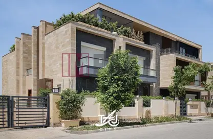Villa - 3 Bedrooms - 3 Bathrooms for sale in Taj City - 5th Settlement Compounds - The 5th Settlement - New Cairo City - Cairo