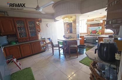 Apartment - 4 Bedrooms - 2 Bathrooms for sale in Shehab Al Din Khafaga St. - Roxy - Heliopolis - Masr El Gedida - Cairo Apartment - 4 Bedrooms - 2 Bathrooms for sale in Shehab Al Din Khafaga St. - Roxy - Heliopolis - Masr El Gedida - Cairo