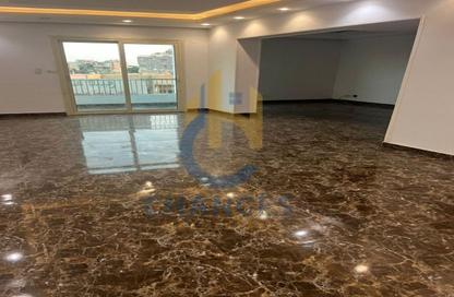 Apartment - 3 Bedrooms - 3 Bathrooms for sale in Sarayat Al Maadi - Hay El Maadi - Cairo