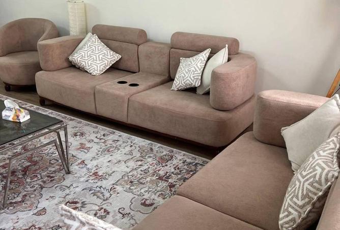 83143739 - Property Image 3