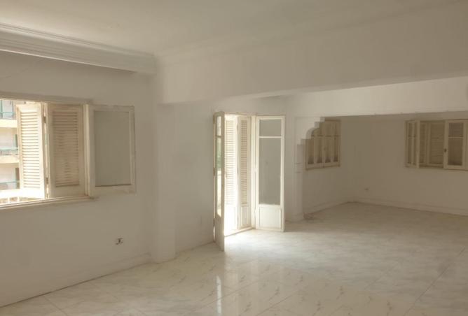 81828228 - Property Main Image