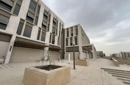 مساحات مكتبية - غرفة نوم - 2 حمامات للبيع في ميفيدا - كمبوندات التجمع الخامس - التجمع الخامس - مدينة القاهرة الجديدة - القاهرة