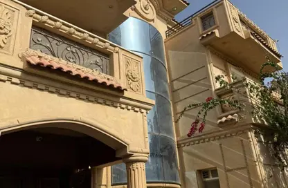 فيلا - 5 غرف نوم - 4 حمامات للبيع في دريم لاند - طريق الواحات - مدينة 6 أكتوبر - الجيزة