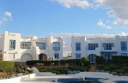 Townhouse - 3 Bedrooms - 4 Bathrooms for sale in Mountain View - Ras Al Hekma - North Coast