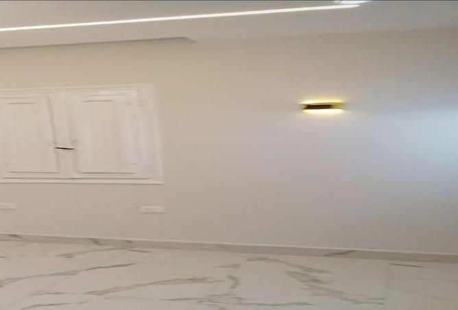 57232685 - Property Image 2