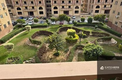 Apartment - 2 Bedrooms - 2 Bathrooms for sale in Al Ashrafiya - North Investors Area - New Cairo City - Cairo