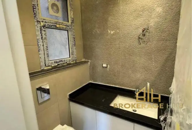 118801570 - Property Image 2