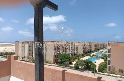 شاليه - 2 - 2 للبيع في إمارتس هايتس - قسم الضبعة - الساحل الشمالي