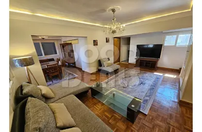 شقة - 4 غرف نوم - 3 حمامات للايجار في شارع المقريزي - الزمالك - القاهرة