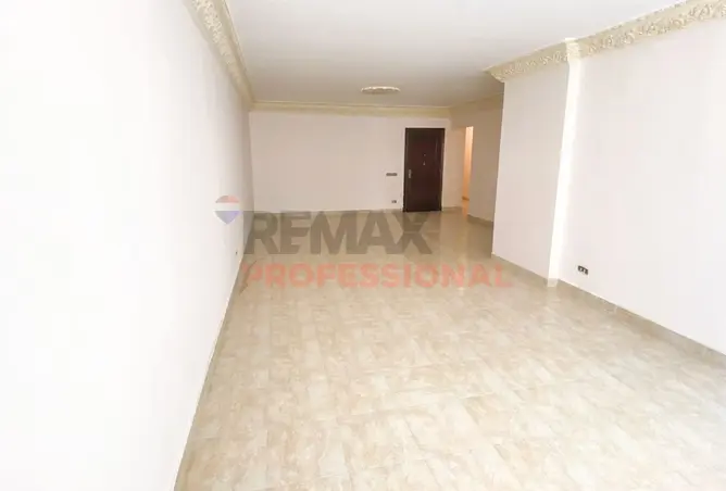 121140570 - Property Image 3