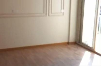 Apartment - 4 Bedrooms - 3 Bathrooms for rent in Hyde Park Central - The 6th Settlement - New Cairo City - Cairo
