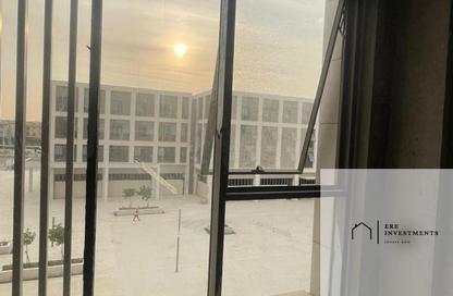 Clinic - Studio - 1 Bathroom for sale in Mivida - 5th Settlement Compounds - The 5th Settlement - New Cairo City - Cairo Clinic - Studio - 1 Bathroom for sale in Mivida - 5th Settlement Compounds - The 5th Settlement - New Cairo City - Cairo