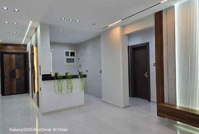 56991018 - Property Image 2