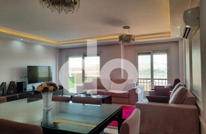 Apartment - 2 Bedrooms - 2 Bathrooms for sale in Stone Residence - 5th Settlement Compounds - The 5th Settlement - New Cairo City - Cairo