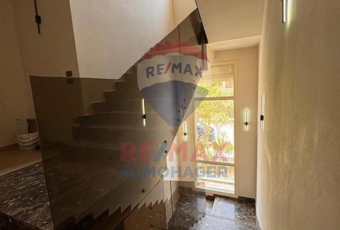 8608838 - Property Image 3