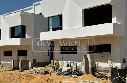 Townhouse - 3 - 4 for sale in Eastshire compound - 5th Settlement Compounds - The 5th Settlement - New Cairo City - Cairo