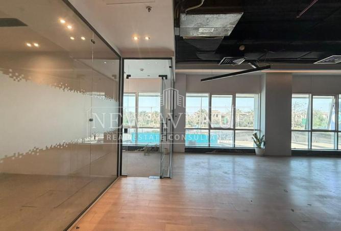 98825440 - Property Image 3